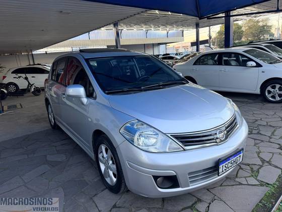 NISSAN TIIDA 1.8 SL 16V FLEX 4P AUTOMÁTICO NISSAN TIIDA 1.8 SL 16V FLEX 4P AUTOMÁTICO